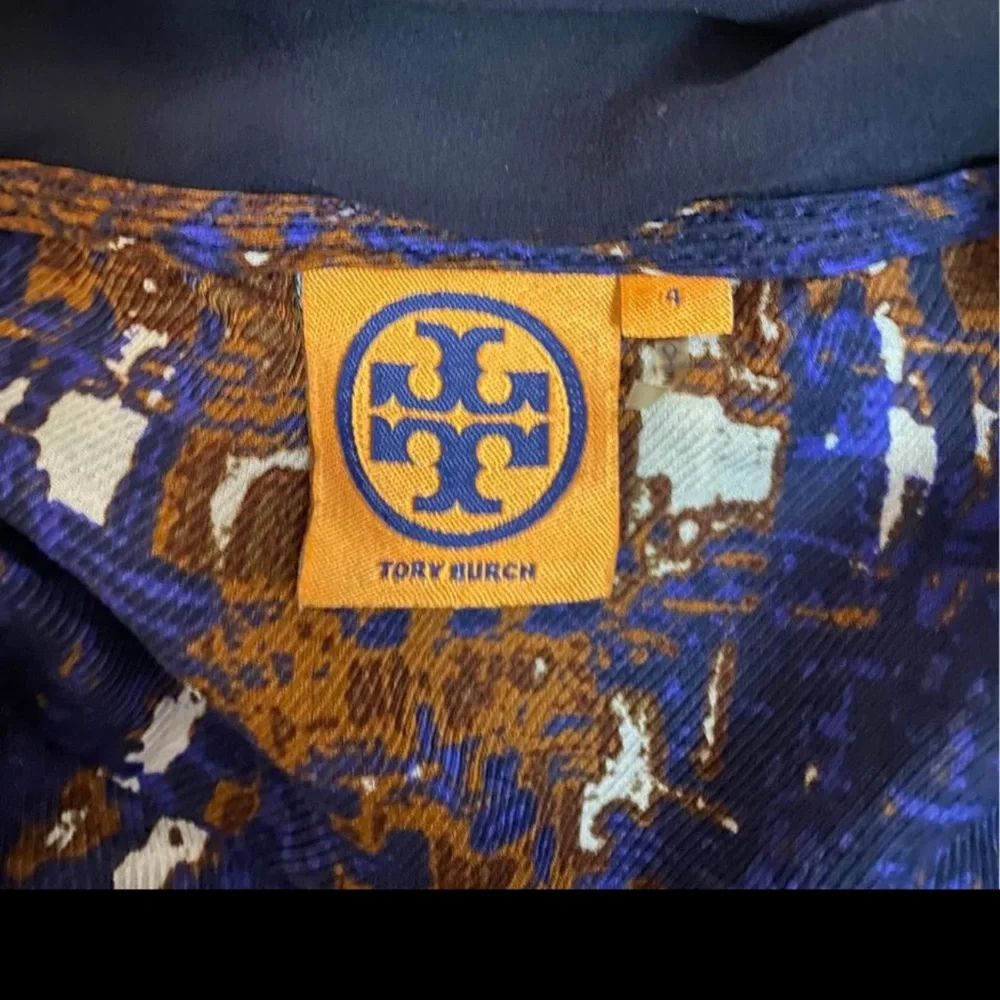 🔥Tory Burch, sleeveless blouse, bow at neck, size 4 - Picture 6 of 8